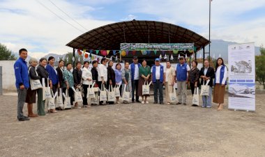 Тогуз-Торо районунун Казарман айылында полиэтилен баштыктарын колдонууга каршы жыйын өттү