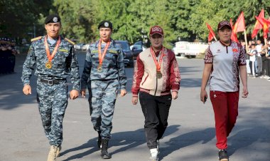Облус бийлиги  “Бешинчи Дүйнөлүк көчмөндөр оюндарында” жеңишке жеткен спортчуларды куттуктады.