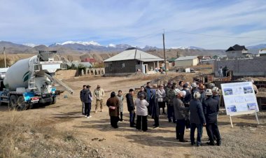 Тогуз-Тородо ден-соолугунан майыптыгы бар балдар үчүн реаблитациялык борбордун курулушу башталды