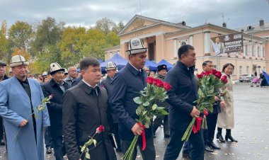 Жалал-Абадда Тарых жана ата-бабаларды эскерүү күнү өттү