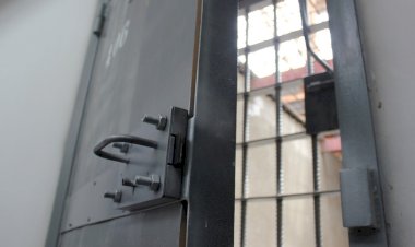 Жалал-Абадда алдамчылык менен күн кечирген чет өлкөлүк  аял кармалды