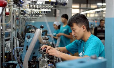 Жалал-Абадда быйылкы жылдын эсебенен расмий жумушсуз каттоодо турган 25 жаран кесипке ээ болуп, күбөлүктөрү тапшырылды