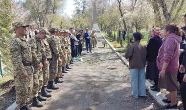 Көк-Жаңгакта Улуу Ата мекендик согушта курман болгондорду эскерүү багына ийне жалбырактуу көчөттөр тигилди