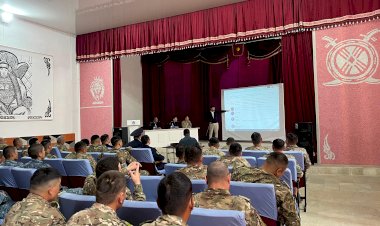 Жалал-Абадда аскер кызматкерлерине жол кыймылынын эрежелин түшүндүрүлдү