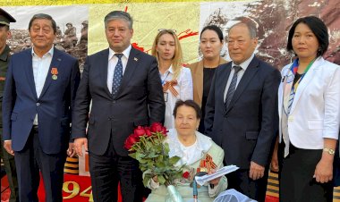 Жалал-Абадда согуш ардагерлерине 100 миң сомдон  берилди