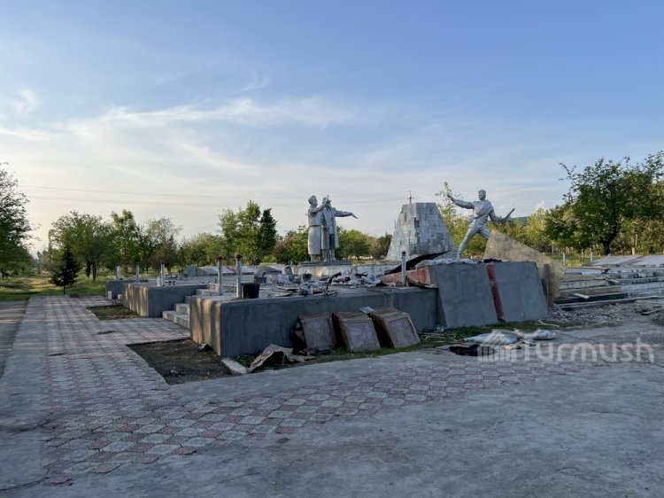 Базар-Коргондогу борбордук парк оңдоп-түзөөдөн өтүп жатат