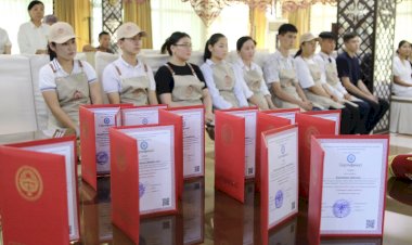 Жалал-Абад: жумушсуз жүргөн жарандар тейлөө тармагындагы билимге ээ болушту