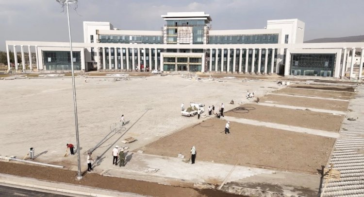 Облус жетекчиси  жаңы административдик имаратта уюштурулган ишембиликке катышты