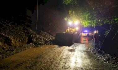 Аксыда нөшөрлөп жааган жаандан кийин сел жүрдү