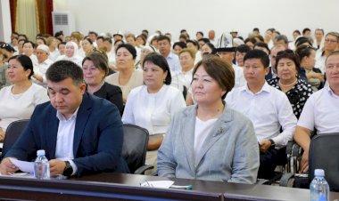 Жалал-Абадда  мугалимдеринин август кеңешмеси өткөрүлдү