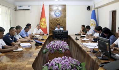 Жалал-Абад: облус жетекчиси мекеме-ишканаларга Эгемендүүлүк күнүнө карата күчөтүлгөн тартипте иш алып барууну тапшырды