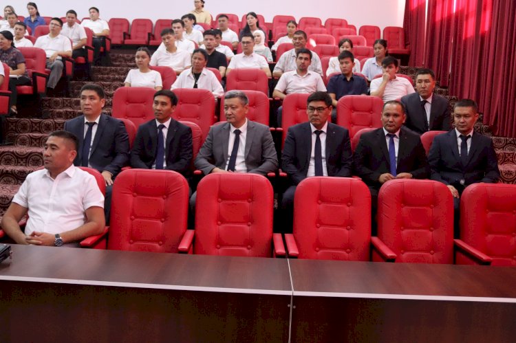 Жалал-Абад облусунун райондук жана шаардык сотторуна жаңы судьялар дайындалды