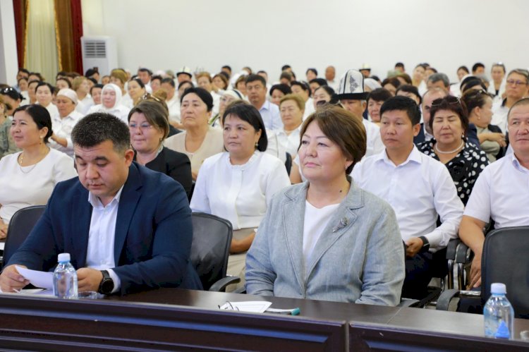 Жалал-Абадда  мугалимдеринин август кеңешмеси өткөрүлдү