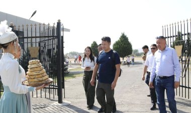 Жалал-Абадка Монголиянын Орхон аймагынан делегация келди