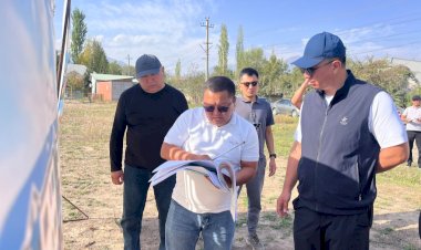 Облус жетекчиси  Токтогулдагы социалдык жана инфраструктуралык долбоорлор менен таанышты